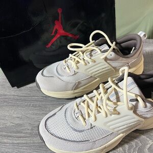 Jordan Cream and Gray Men's Sneakers